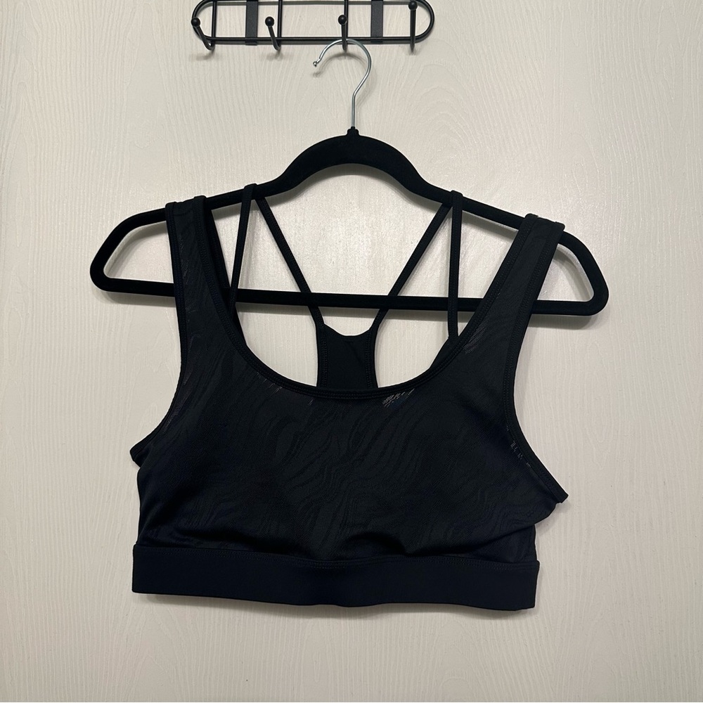 Fabletics Kira Medium Impact Sports Bra Size M